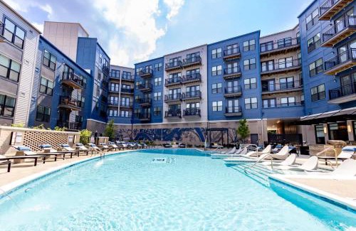 East Walnut HIlls Apartment | Stylish apartments near shops and entertainment