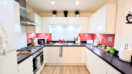 Canon's Marsh Apartment | Stylish Bristol Harbourside Apartment