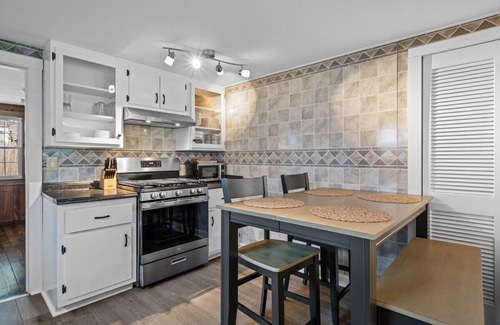 West Yarmouth House | Stylish Cape Escape | Walk to Beach | Central AC