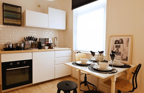 Anneessens Apartment | Stylish Central Duplex: Heart of Brussels