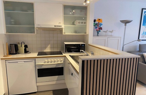Nieuwpoort Apartment | Stylish Coastal Retreat