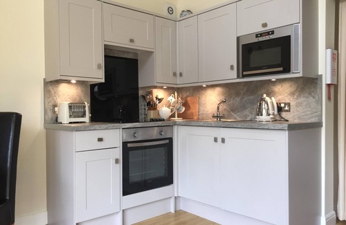 Chelmorton House | Stylish cottage for 2 guests, pet friendly, dining pub nearby, Chatsworth 10m.