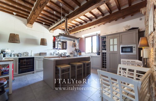 Avigliano Umbrio Villa | Stylish country house, heatable jet stream pool, A/C, Gym