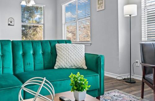 Fossil Creek Apartment | Stylish Haven 2 BR, 2 BA Pool