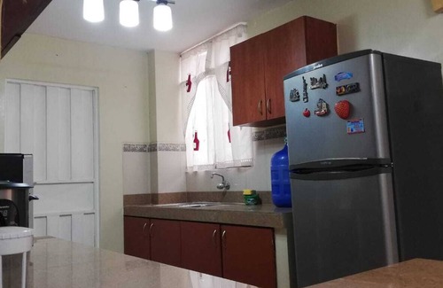 Samborondon House | Stylish home, 4 mins away from a Mall with great relaxing vibes