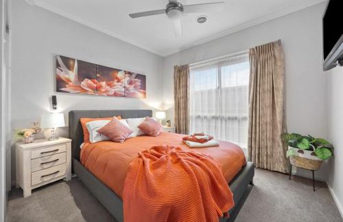 Ballarat House | Stylish Home 4mins drive to Sovereign Hill & Lake Wendouree with Free Parking