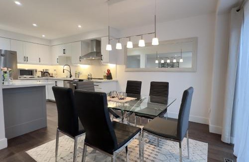 Richmond Hill House | Stylish Home in Prime Location North of Toronto