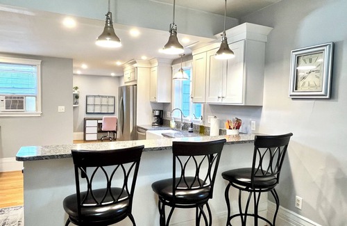 Wakefield Condo | Stylish home next to train to Boston, near Salem