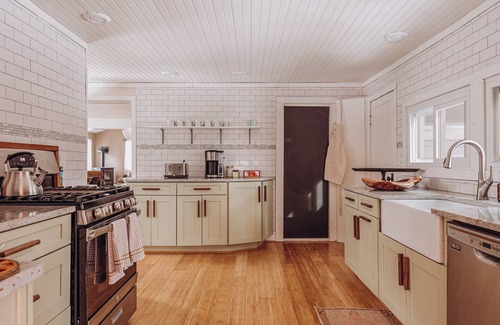 Cochecton House | Stylish home w/Sunroom on 15 Magical Acres w/Stream near Delaware River