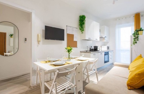 Ortica Apartment | [Stylish House] Free Wi-Fi - Parking - Airport