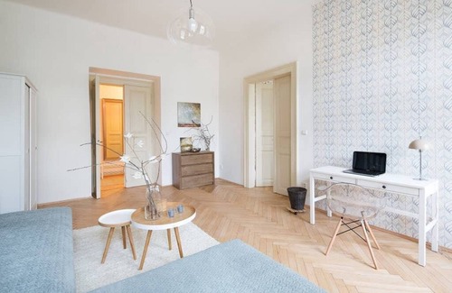 Vinohrady Apartment | Stylish large apartment 2 minutes from metro
