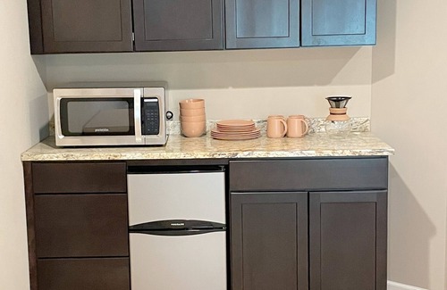 Plymouth House | Stylish, Lux, Newly Renovated Private Entire Level w/outdoor spacen