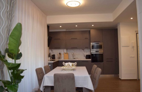 Gavinana Apartment | Stylish Luxury Apartment in Florence - Walk to City Center!"