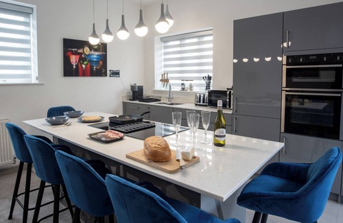 Taddington House | Stylish Modern Buxton Town House