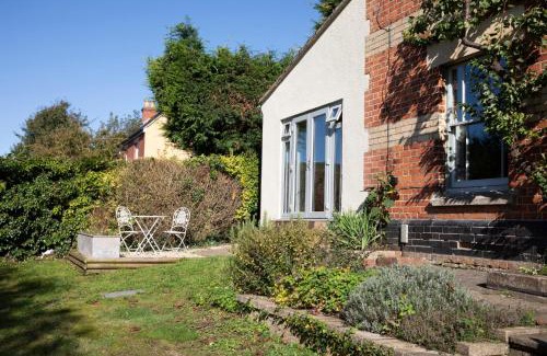 Stroud Apartment | Stylish one bed apartment in the Stroud Valleys