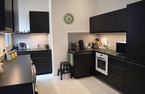 Quartier de la Monnaie Apartment | Stylish Parisian Escape Near Notre Dame for 4