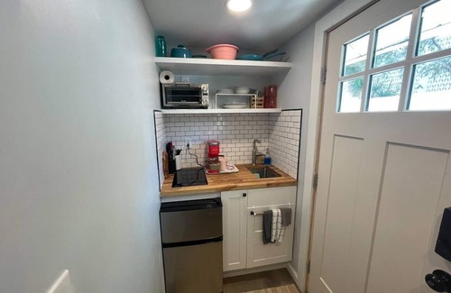 Historic Old Northeast House | Stylish Retreat| Walk 2Dtwn+beach |Bikes+Patio