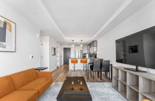 Shawmut Apartment | Stylish South End Penthouse Stunning City Views