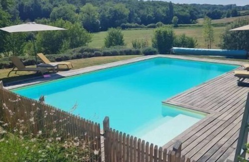 La Sauvetat-sur-Lede House | Stylish, spacious farmhouse 'Crouzillac' with private heated pool