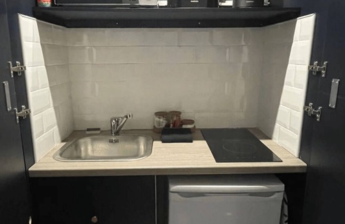 Salford Apartment | Stylish Studio Apartment in Prime Manchester Location