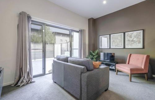 Bruce Apartment | Stylish studio Apt near AIS and GIO Stadium - Hosted by Canstay