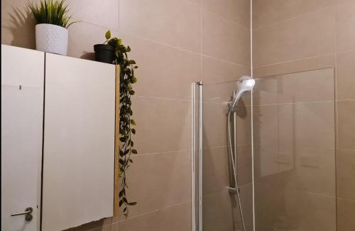 Highbury Apartment | Stylish studio - private bathroom, 15mins to Central London!