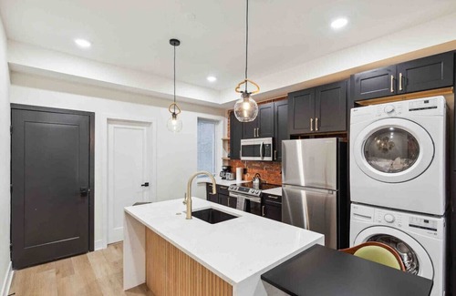 North Philadelphia West Apartment | Stylish Studio Sleeps Four | 10 mins to DT (B)