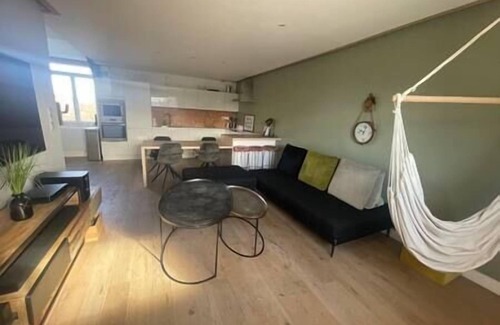 Rosendael Apartment | Stylish urban apartment (without children)