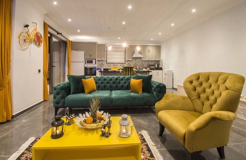 Sarıbelen House | Stylish Villa for 2 Sarbelen Village, Heated Indoor Pool, Sauna and Turkish Bath