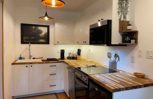 Salmo Apartment | Su Casa Suite with Sauna