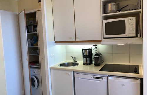 Le Dramont Apartment | Sublime ocean view Access to all swimming pools offered. Comfortable and clean
