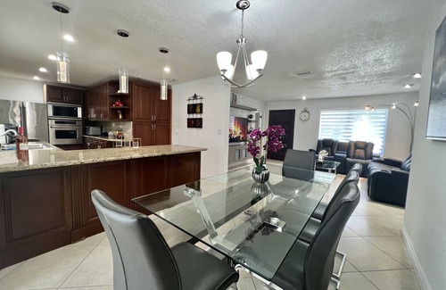 Miami Lakes House | Such as house with heated pool, near to parks and lakes
