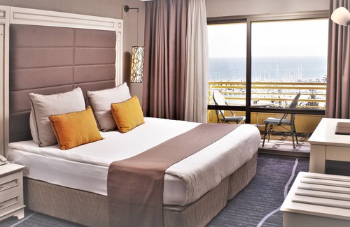 Kusadasi City Centre Hotel | Suhan Seaport Hotel