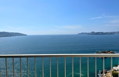 Club Deportivo Apartment | Suite 1808 by Suites Victoria Acapulco