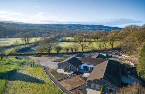 Pen-y-cae Apartment | Suite 2 - Sleeping Giant Hotel - Pen Y Cae Inn