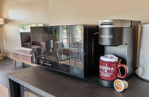 Uptown Sedona Apartment | Suite 202-Boutique-Style Hotel Suite, Walk to Uptown Sedona