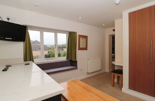 Stroud Cottage | SUITE 3, romantic in Whiteshill