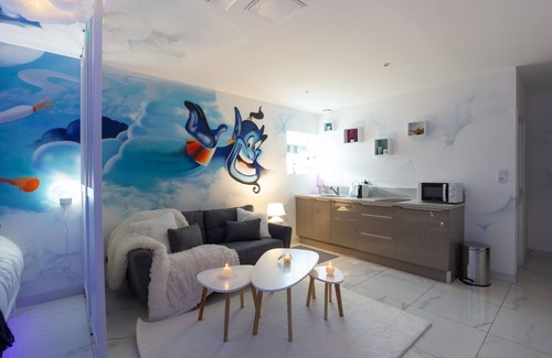 Coupvray Apartment | Suite Aladdin - 4P near Disneyland Paris