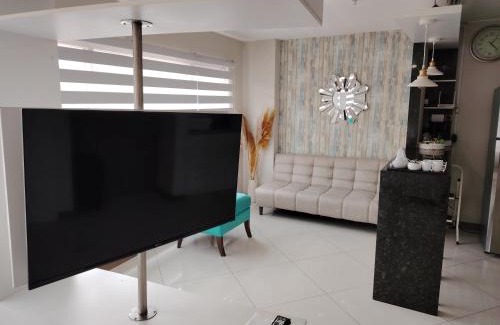 Urdesa Apartment | Suite at Pacific Plaza/Parque Empresarial Colón
