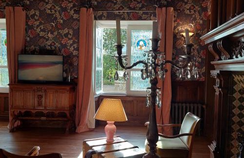 Besse-sur-Braye Bed & Breakfast | Suite au château - Domaine de la Gavolerie