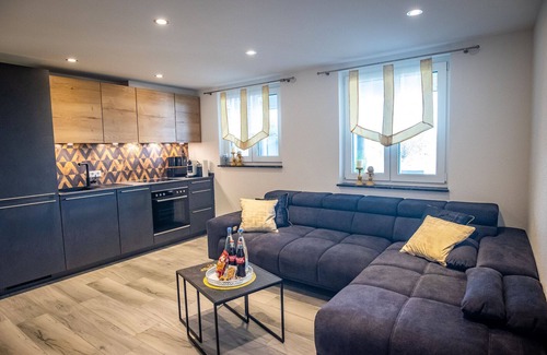 Waggershausen Apartment | Suite-Family-Private Bathroom-Mountain view