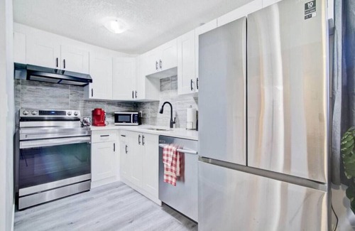 Calgary RV Rental | Suite Life by Nose Hill with Parking Firepit