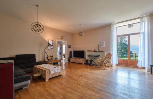 Saint-Geoire-en-Valdaine House | Suite Marguerite chez l'habitant