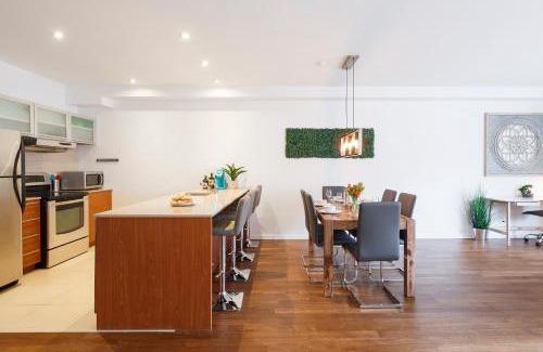 Plateau Mont Royal Apartment | Suite Mont-Royal by MTLVacationRentals