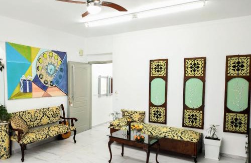 Perama Apartment | Suite of light rooms