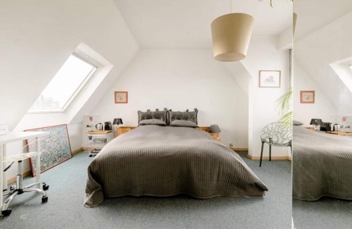 Neudorf Ouest Bed & Breakfast | Suite Place de l'Etoile