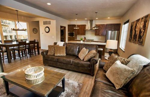 McCall House | Suite Retreat by Casago McCall - Donerightmanagement