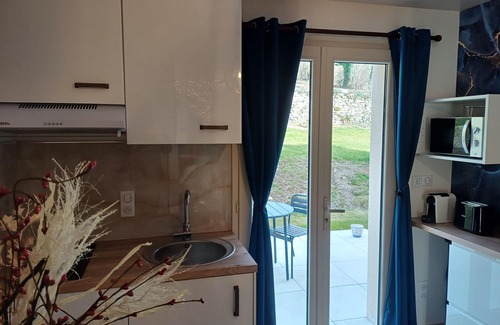 Bligny sur Ouche Apartment | Suite SAPHIR with private spa and pool- Bélénos Suites et Spa