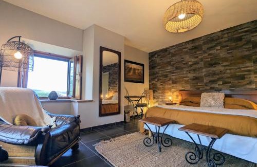 Saint-Privat-d'Allier Bed & Breakfast | Suite spacieuse avec bien-être, parking, wifi, à Saint-Privat-d'Allier - FR-1-582-491
