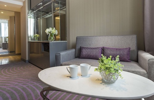 Kwai Chung House | Suite with 3 beds & 1 sofa bed, FREE WiFi & GYM